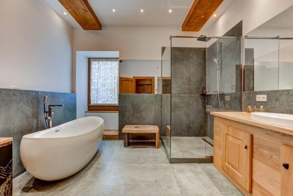 Spacious 3-Bed In The Heart Of Chamonix Exterior photo